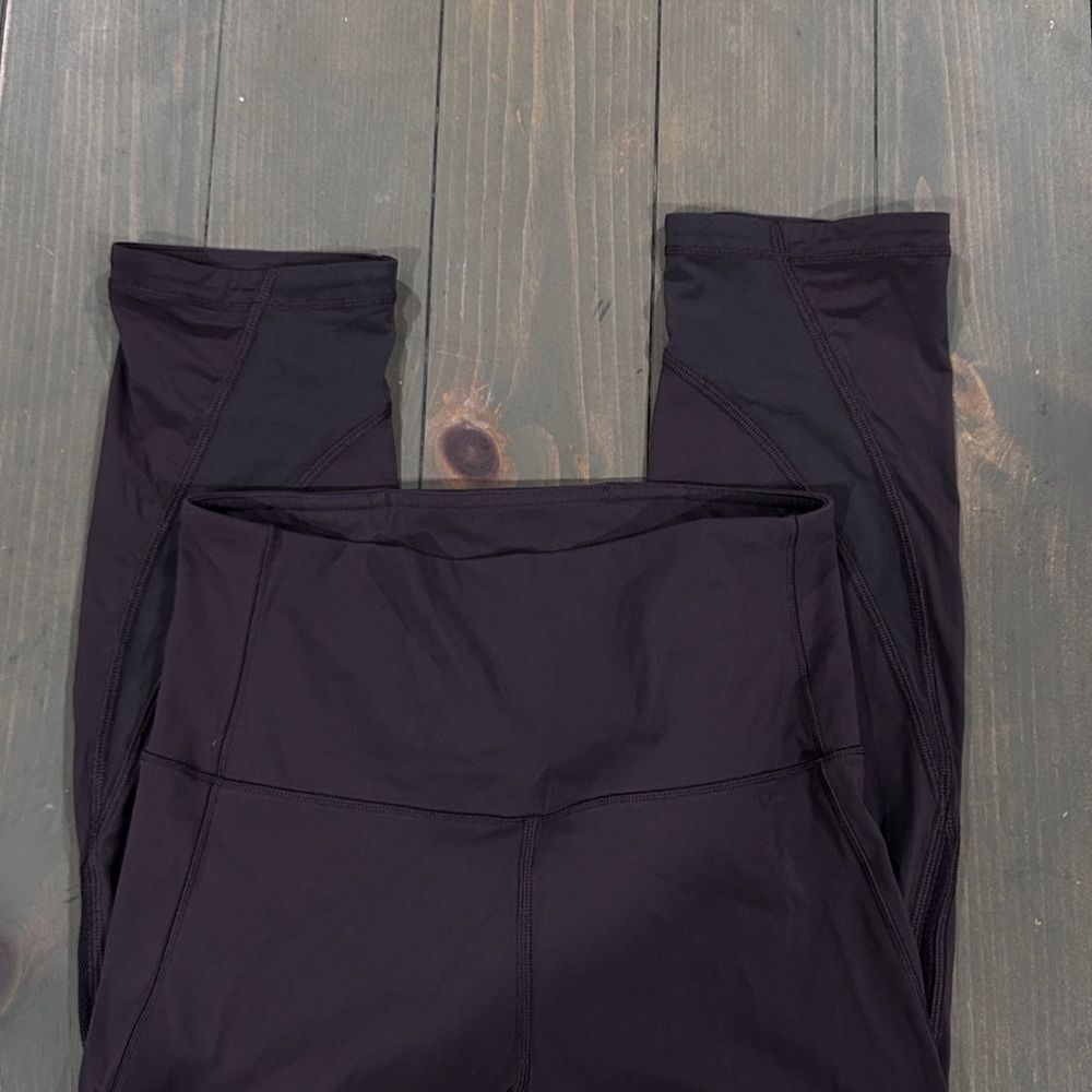 Lululemon Fresh In Mesh Crop 19” - Picture 2 of 3